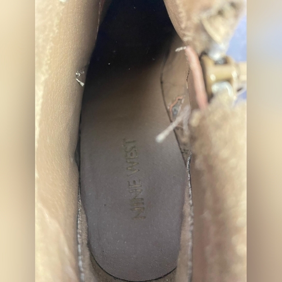 Nine West suede tassel healed loafers Women's Size 6.5 - Picture 6 of 9